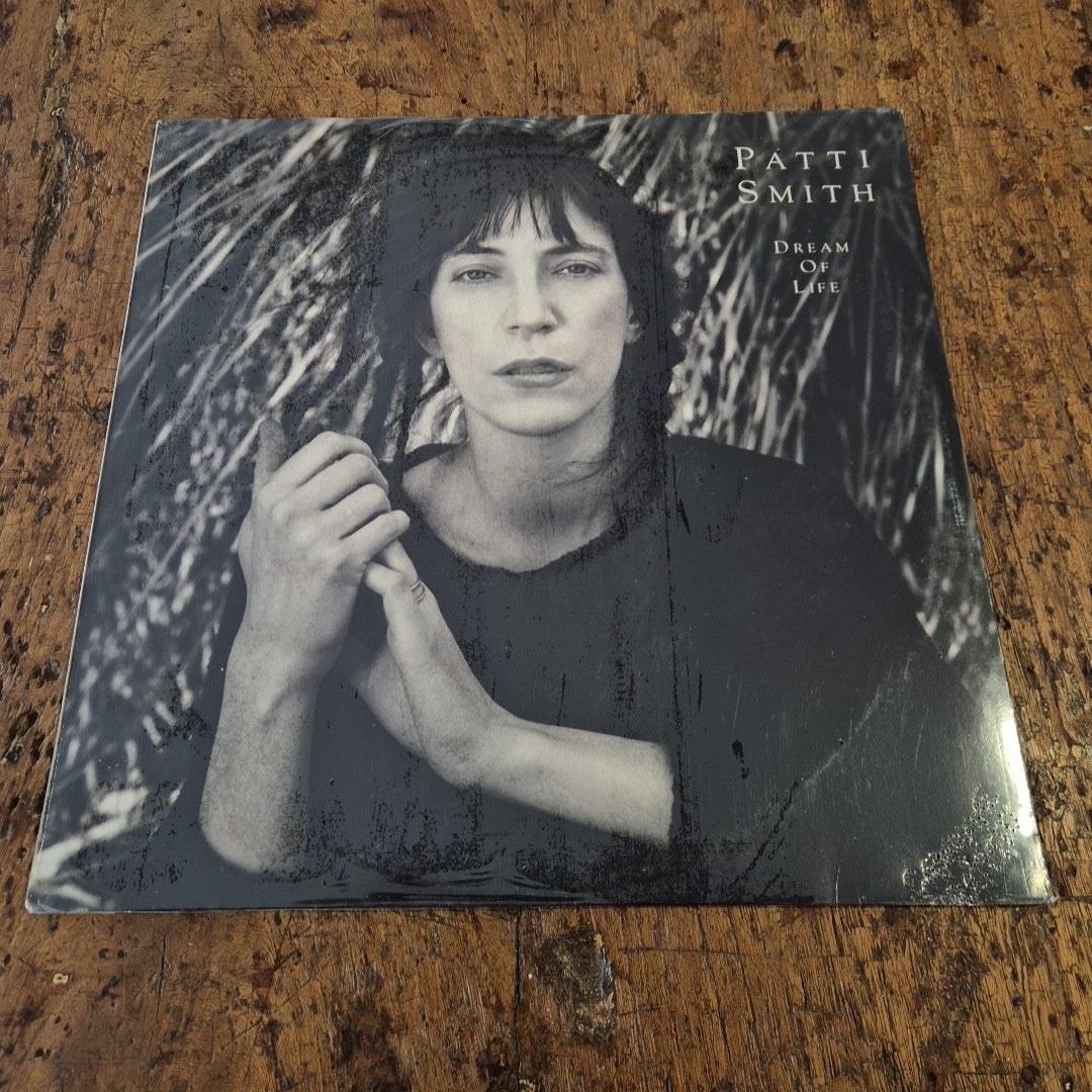 LP SIGILLATO Patti Smith - Dream Of Life 209 171 Italy 1988 Musica Pop Rock 12