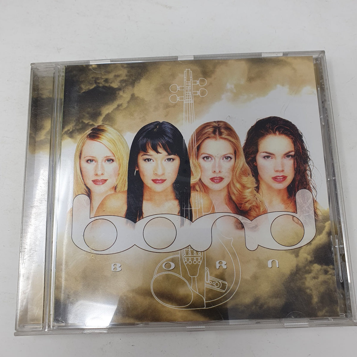 CD Bond – Born Decca – 467 091-2