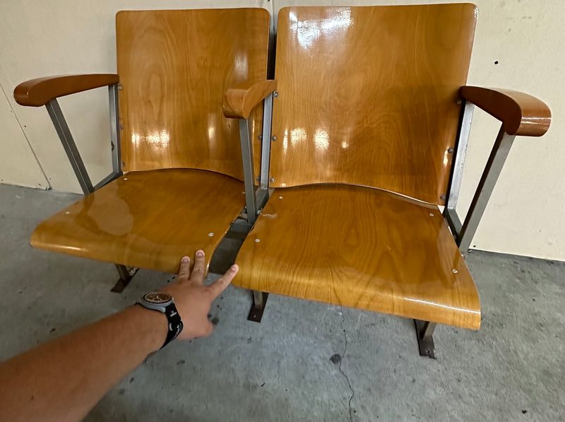 Coppia Poltrone Sedie Legno Cinema Vintage