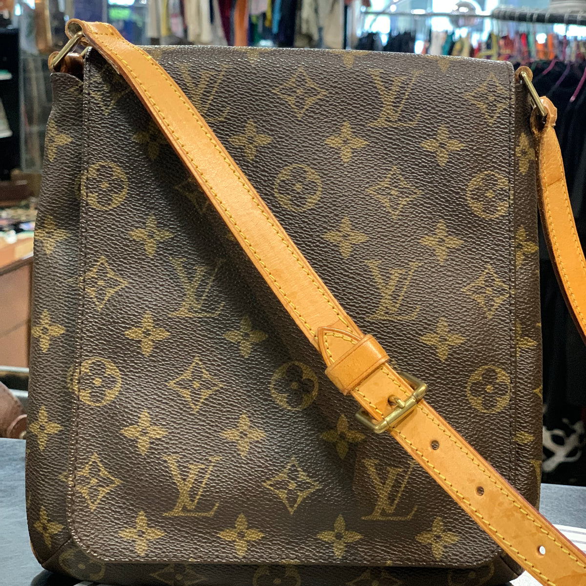 Borsa Louis Vuitton modello Musette Salsa Monogram