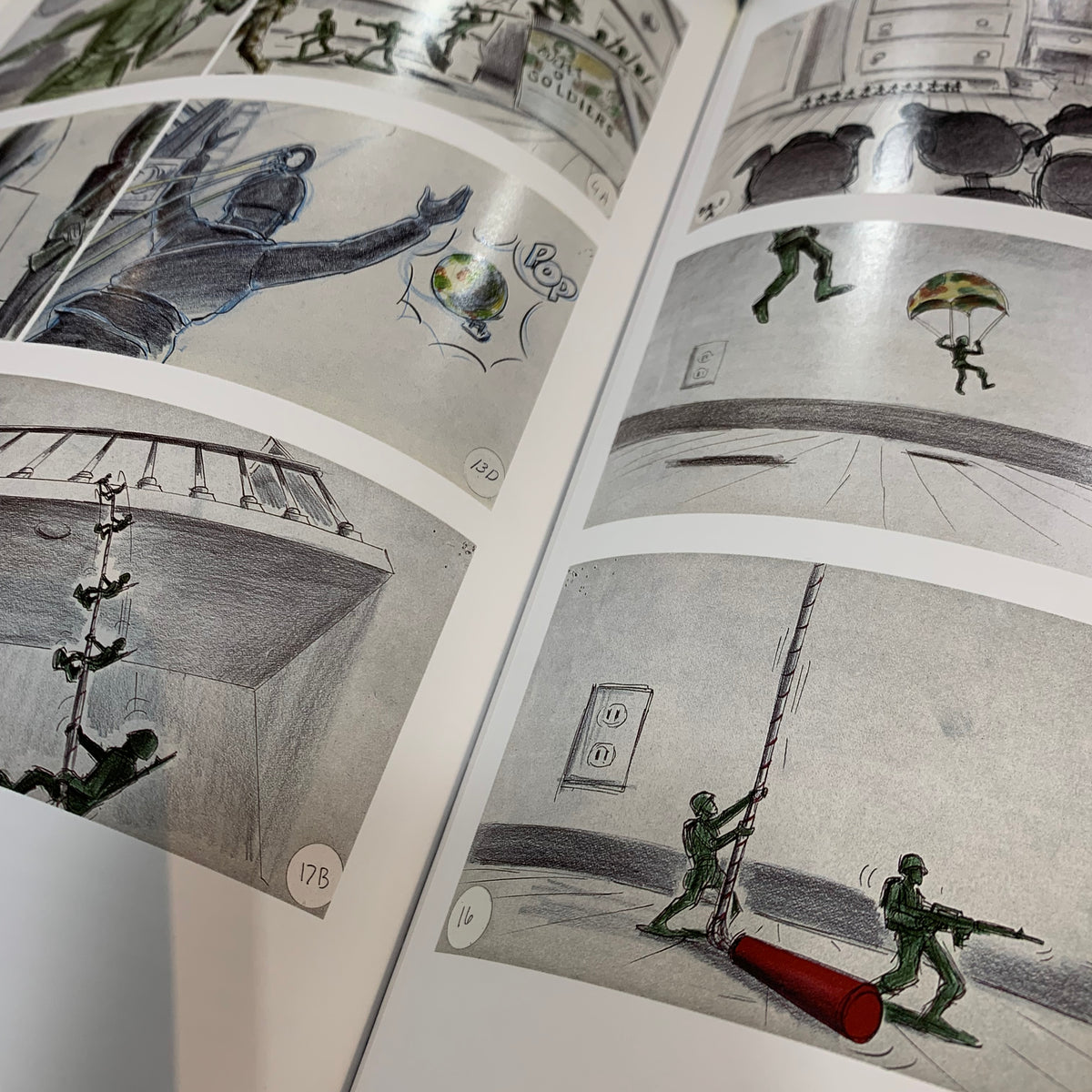 Libro "To Infinity and Beyond! The Story of Pixar Animation Studios" - Karen Paik