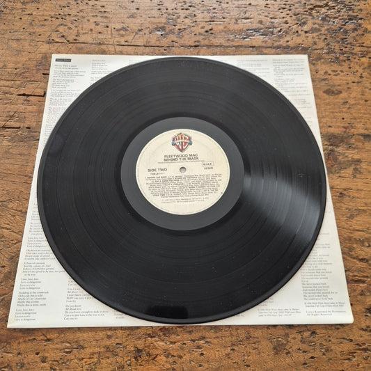 LP Fleetwood Mac - Behind The Mask 7599 26111-1 Musica Pop Rock Vinile