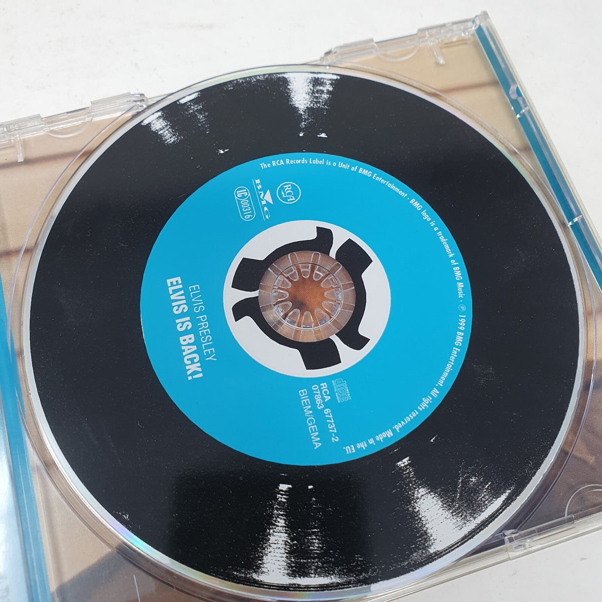CD Elvis Presley – Elvis Is Back! RCA – 07863 67737-2