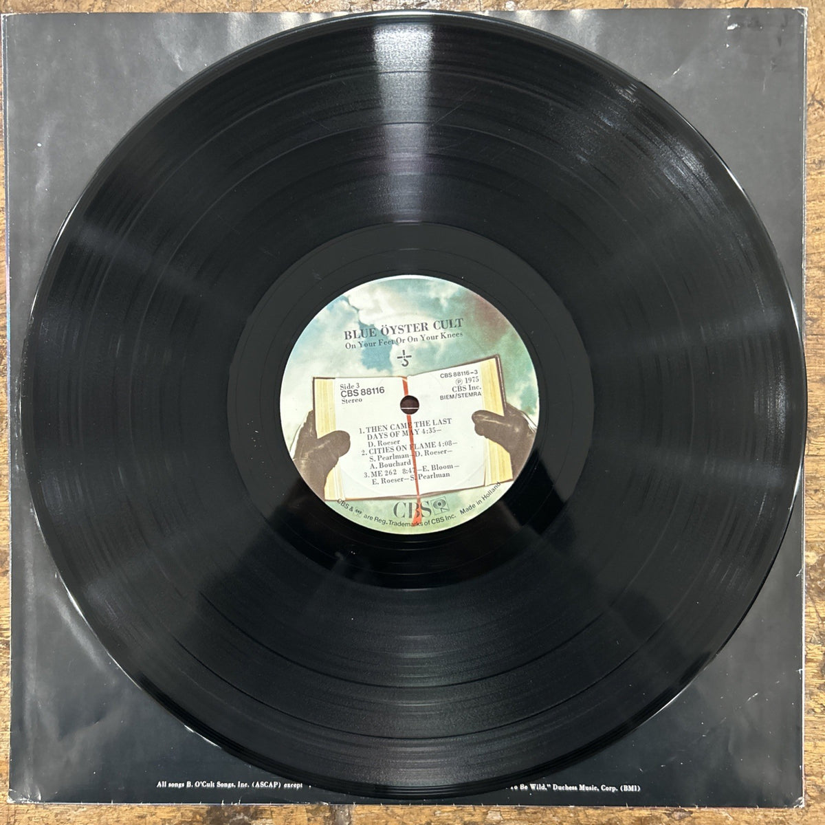 LP  Blue Oyster Cult - On Your Feet Or On Your Knees CBS 88116 Vinile Hard Rock