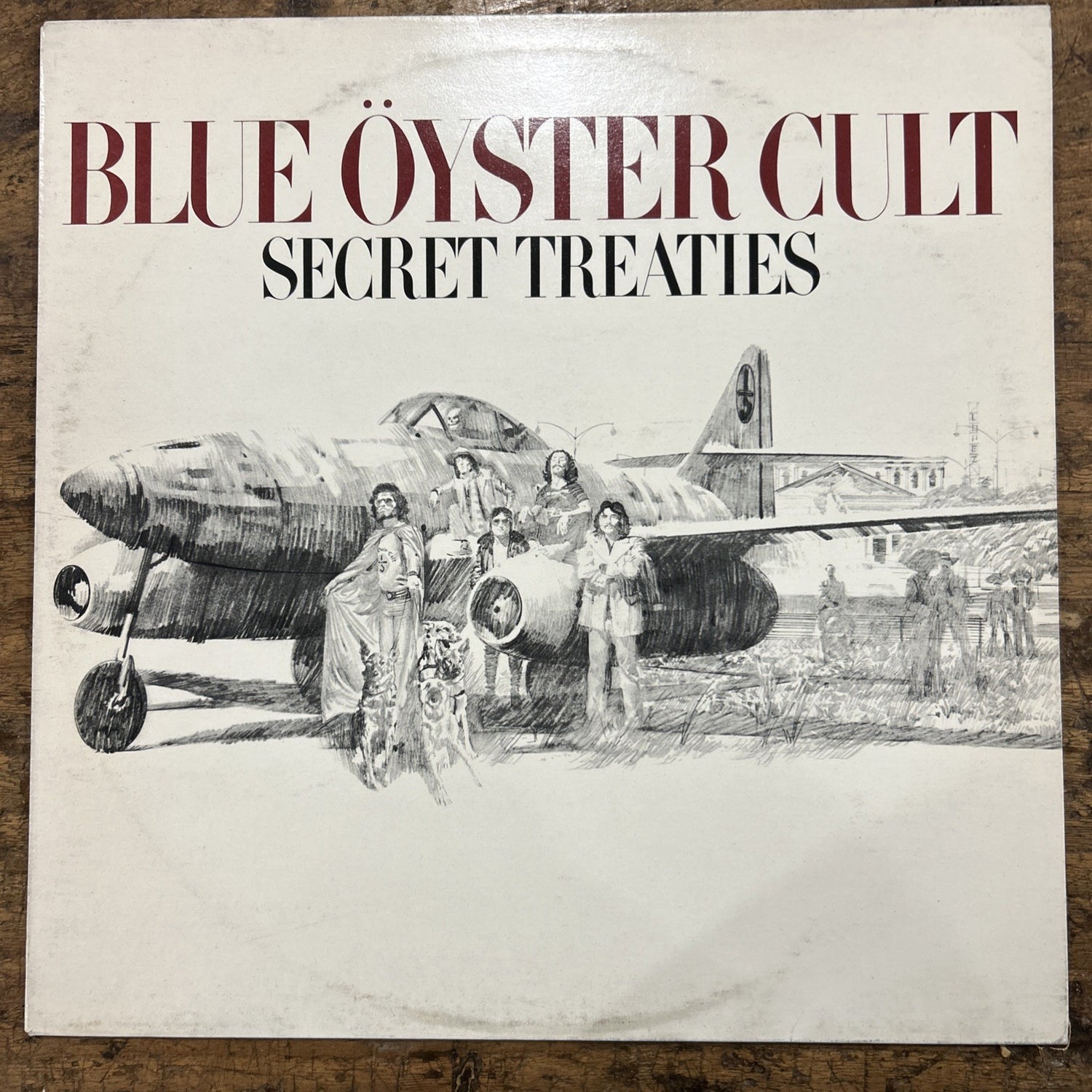 LP Blue Oyster Cult - Secret Treaties CBS 32055 Holland Vinile Musica Hard Rock