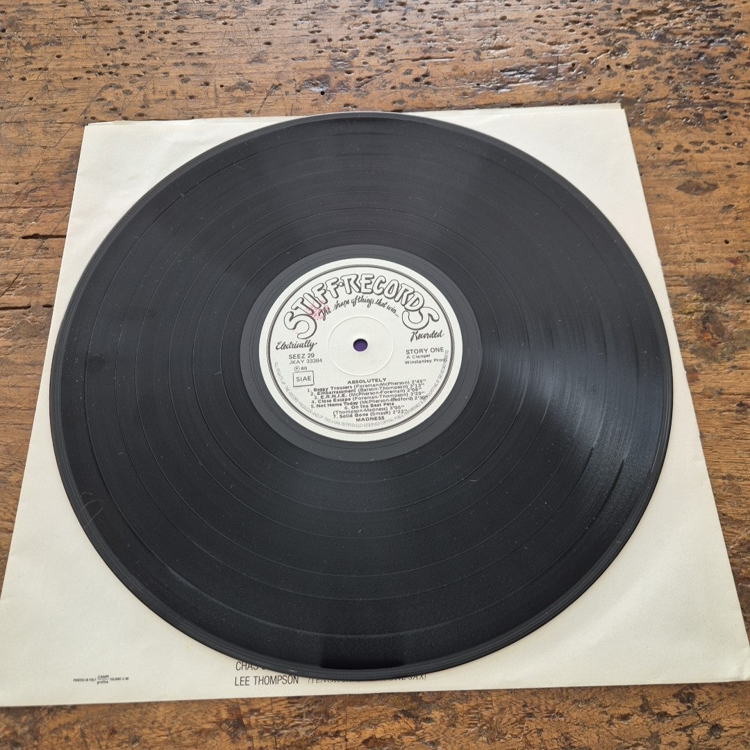 LP Madness - Absolutely JKAY 33384 SEEZ 29 Musica Rock Vinyl Pop 1980