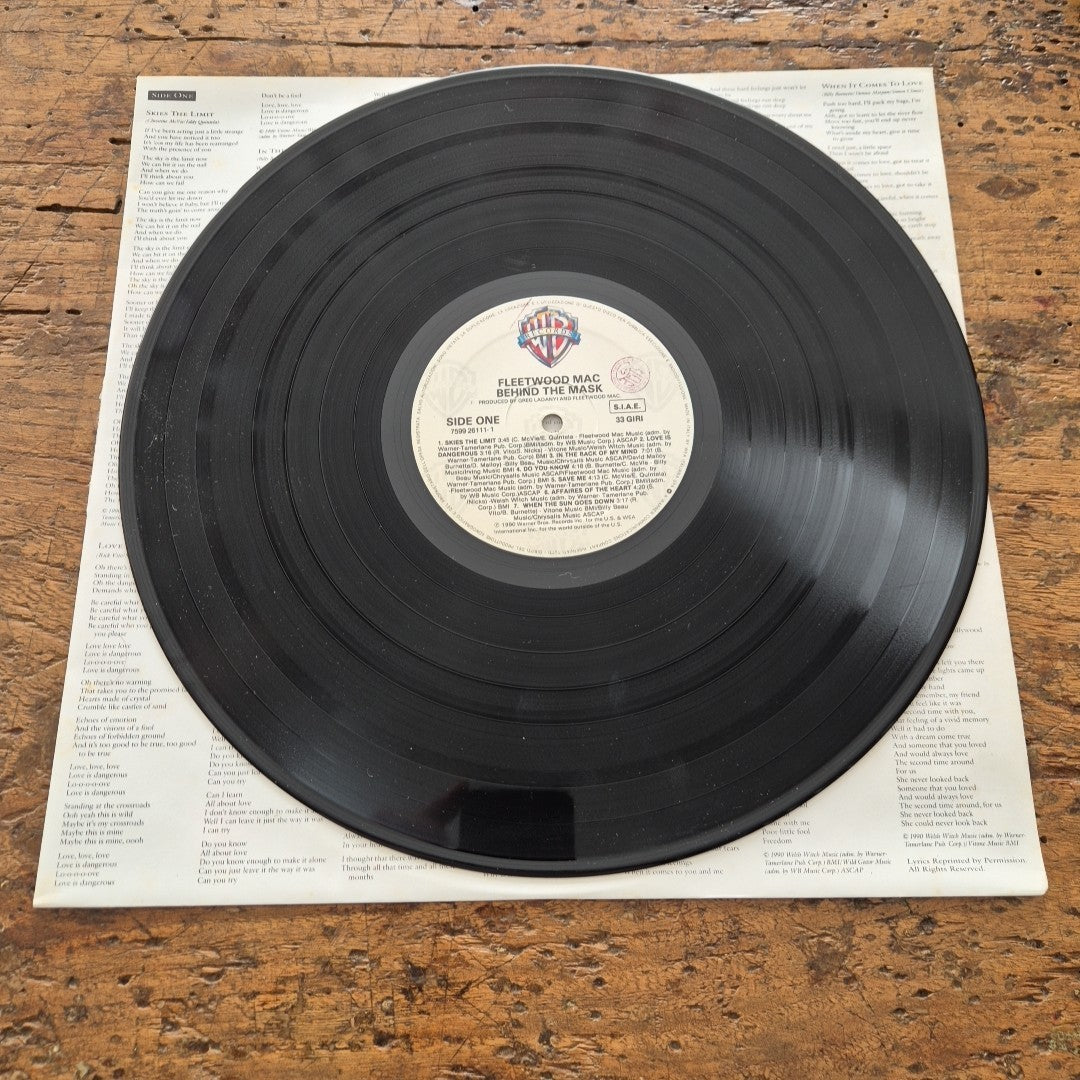 LP Fleetwood Mac - Behind The Mask 7599 26111-1 Musica Pop Rock Vinile