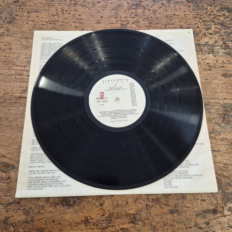 LP Eurythmics - Savage PL 71555 RCA Musica Rock Pop Synth-Pop Vinile 12
