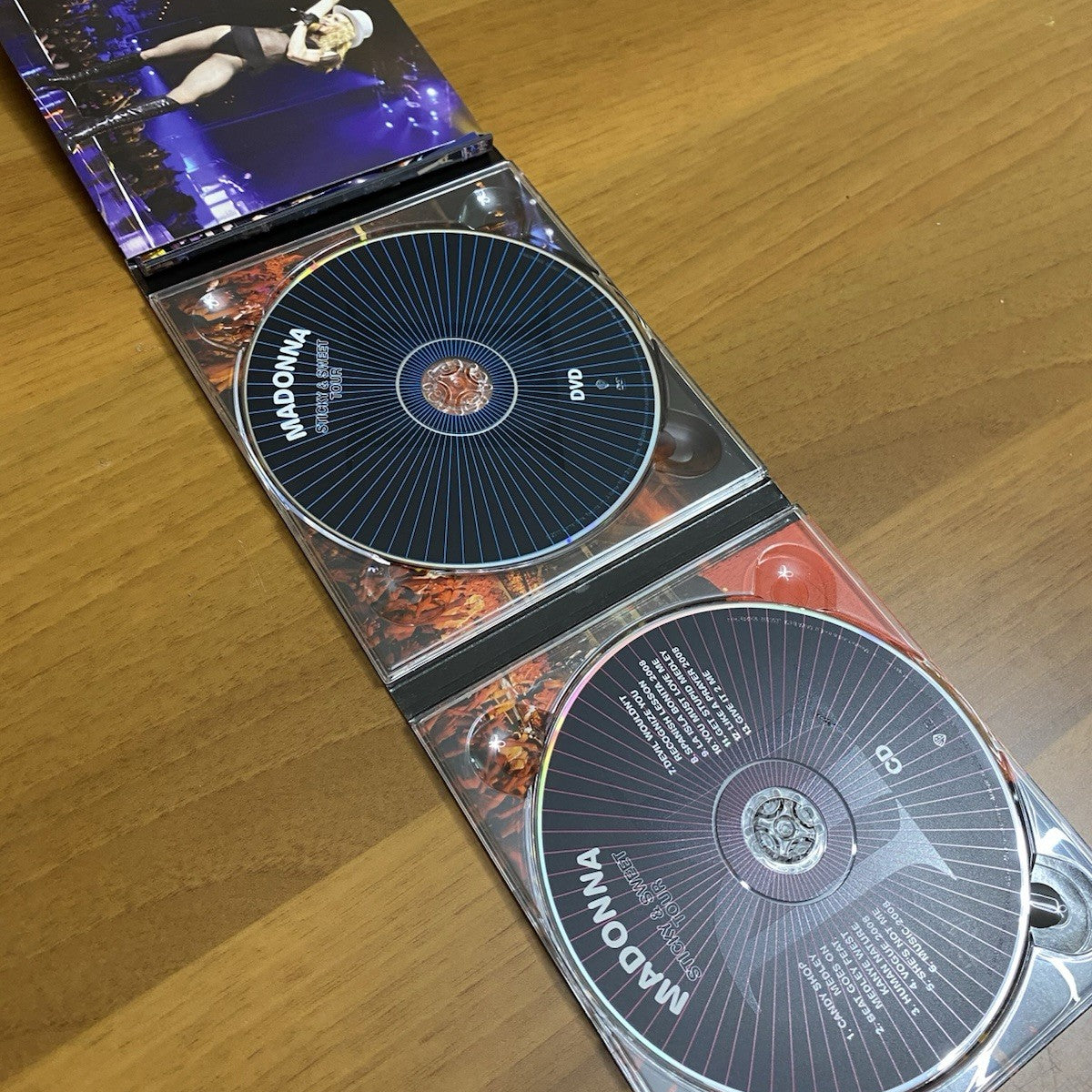 CD Cofanetto Madonna – Sticky & Sweet Tour Pop 2010