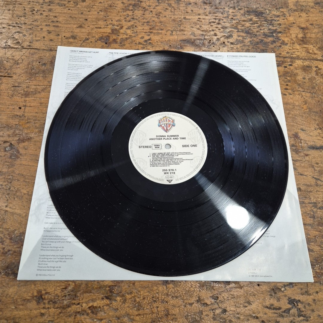 LP Donna Summer - Another Place And Time 255 976-1 Musica Pop Rock Vinile