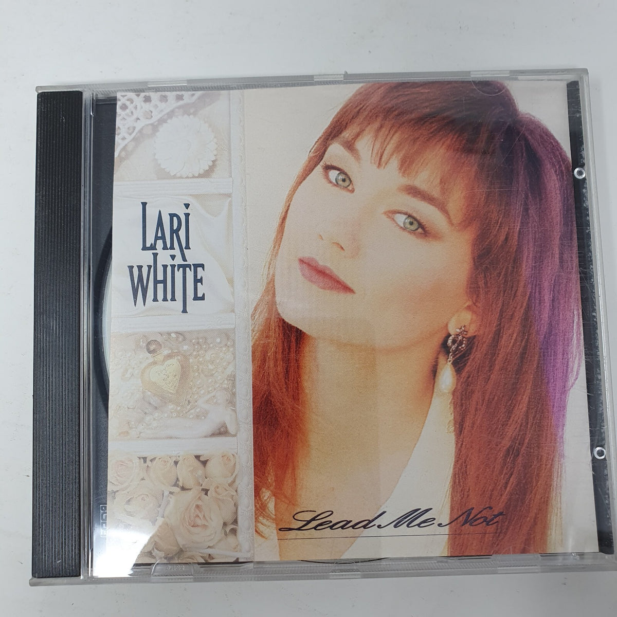 CD Lari White – Lead Me Not RCA – 07863 66117-2
