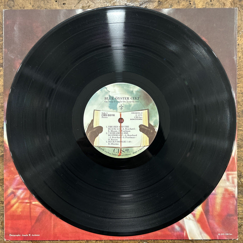 LP  Blue Oyster Cult - On Your Feet Or On Your Knees CBS 88116 Vinile Hard Rock
