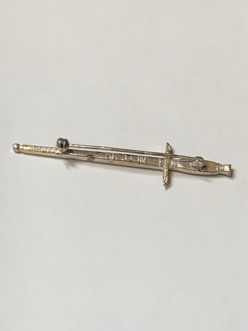 Spilla a forma di spada argento 800