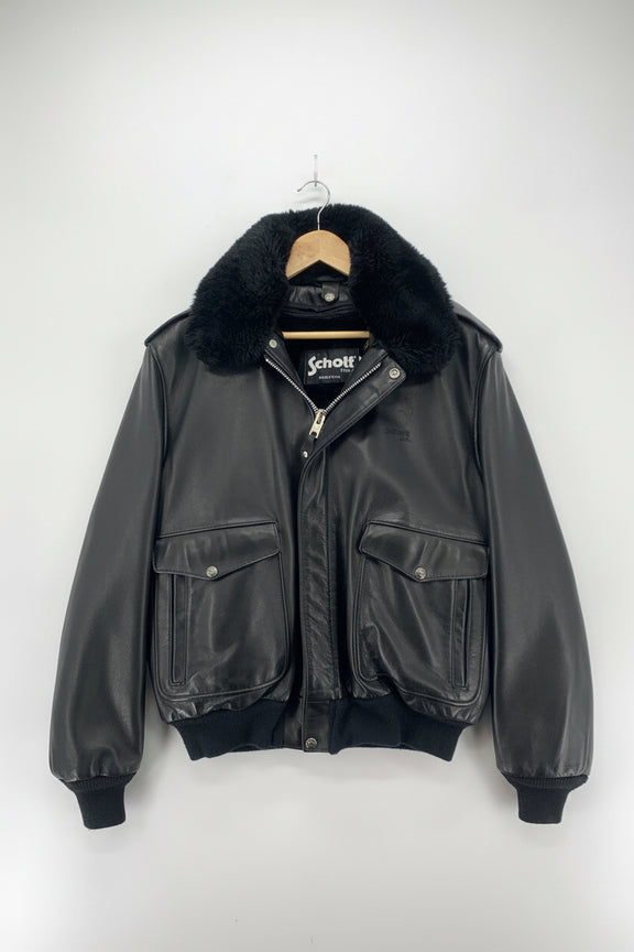 Bomber Schott NYC in pelle nera con collo in pelliccia taglia 44 Made in USA