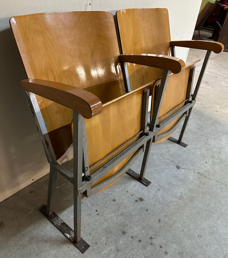 Coppia Poltrone Sedie Legno Cinema Vintage